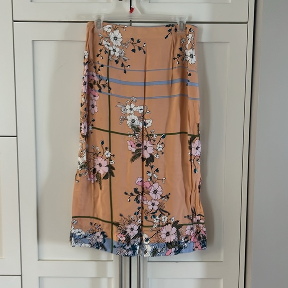 J. Crew Floral Pencil Skirt in Peach and Blue - Picture 6 of 8
